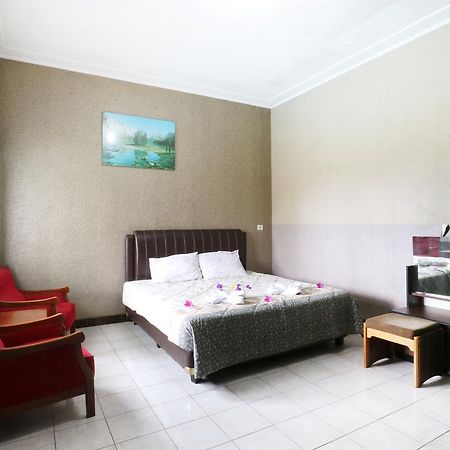 Hotel Bonita Puncak Cisarua Ngoại thất bức ảnh